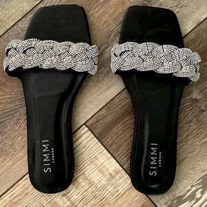 NWOT Simmi London Crystal Flats